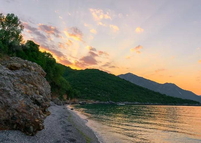 Georgia's House Δωμάτια σε οικογενειακή κατοικία Λεωνίδιο